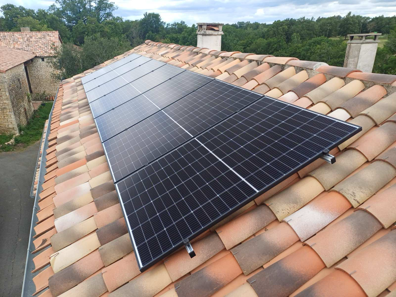 Centrale solaire à proximité d'Albi, à Terre-de-Bancalié dans le Tarn