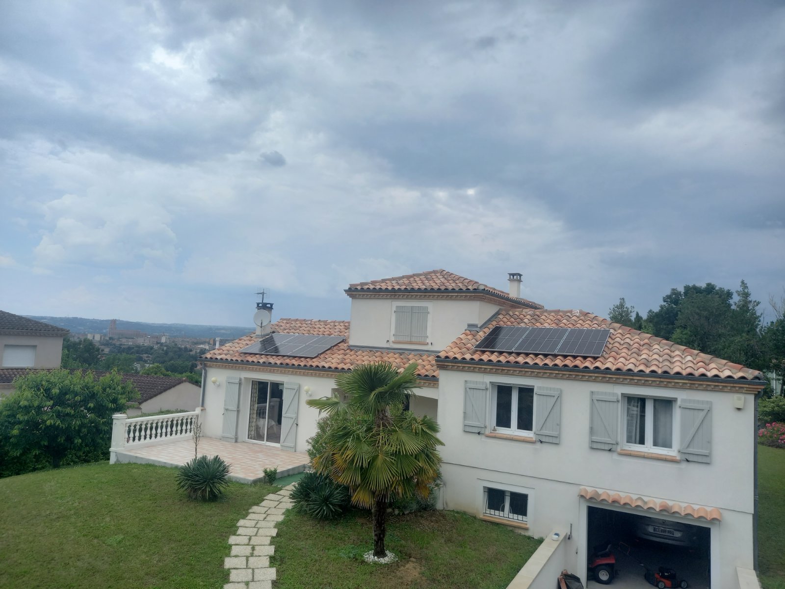 Installation de panneaux solaires à Albi dans le Tarn (81)